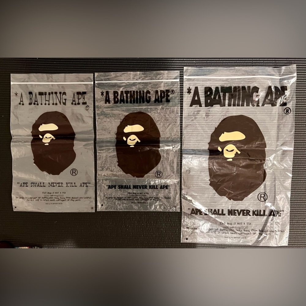 3 BAPE SHOPPING BAGS 🖤